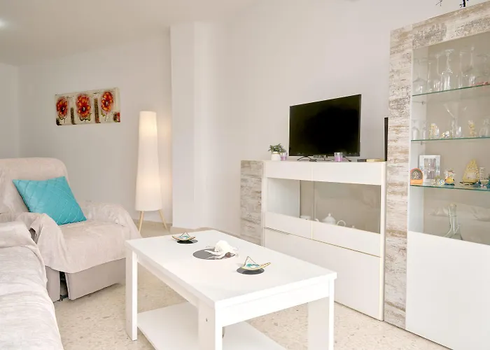 Tucuman 3 - Sunny 3-bedroom In Center Near