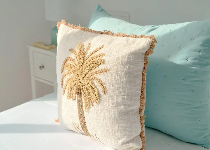 Tucuman 3 - Sunny 3-bedroom In Center Near